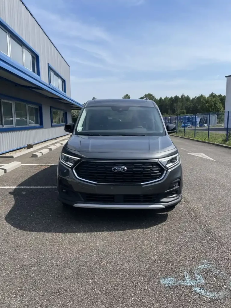 VBM : FORD Tourneo Grand Connect TPMR ACTIVE Boite Automatique XL Api PMR