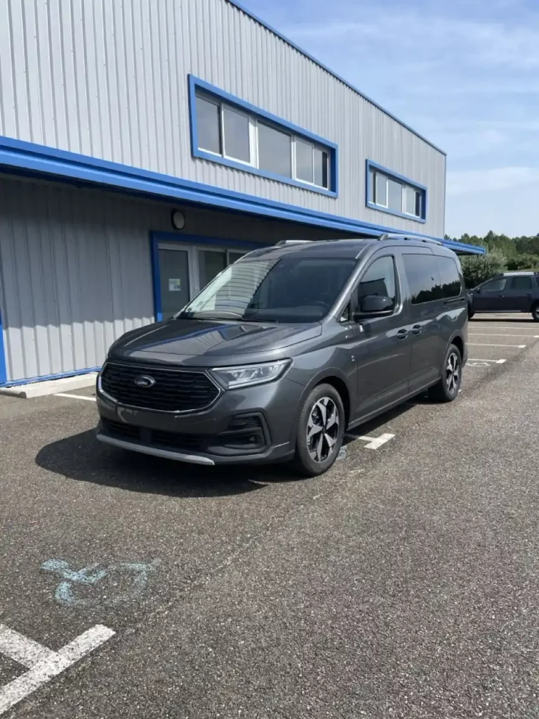 VBM : FORD Tourneo Grand Connect TPMR ACTIVE Boite Automatique XL Api PMR