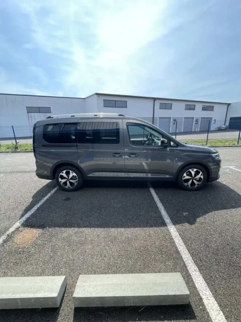 VBM : FORD Tourneo Grand Connect TPMR ACTIVE Boite Automatique XL Api PMR