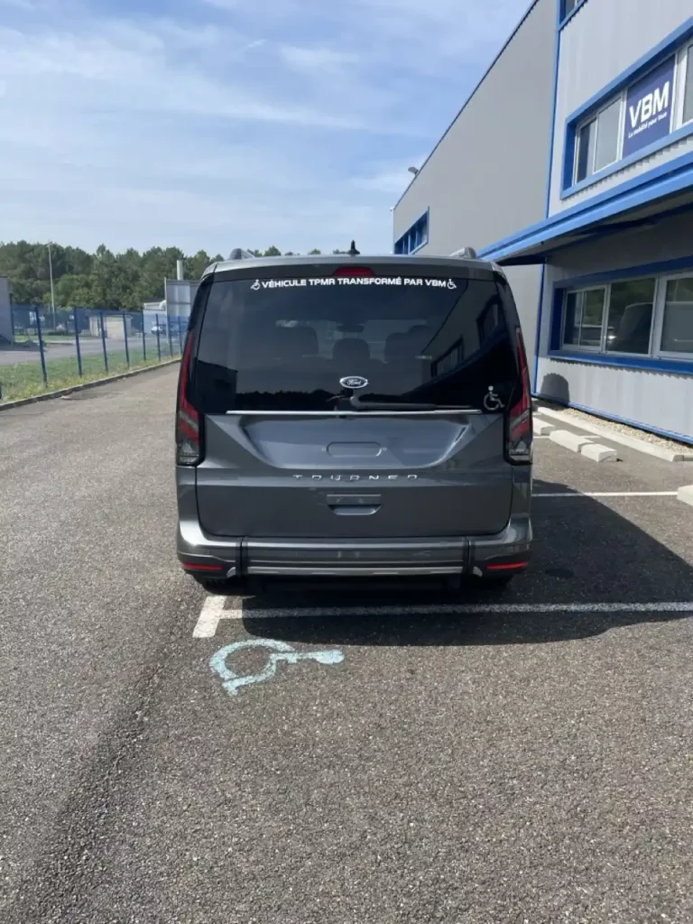 VBM : FORD Tourneo Grand Connect TPMR ACTIVE Boite Automatique XL Api PMR