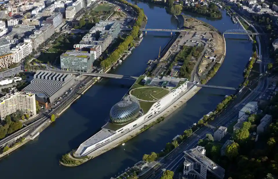 Boulogne-Billancourt vue aérienne sur l'Île Seguin