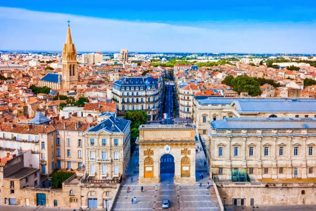 L'arc de Triomphe de Montpellier vue du ciel