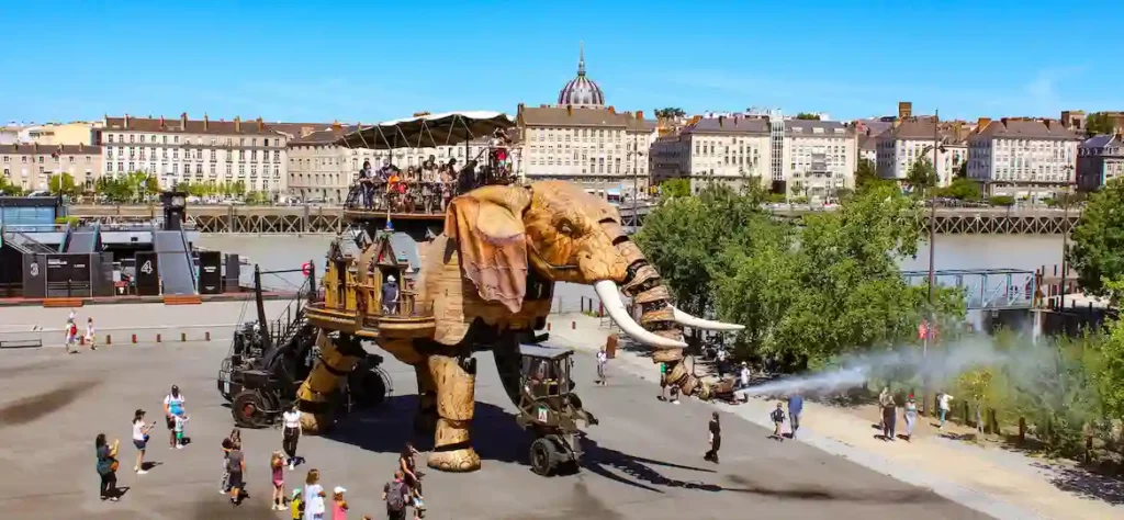 Le grand éléphant mécanique de l'île aux machines à Nantes