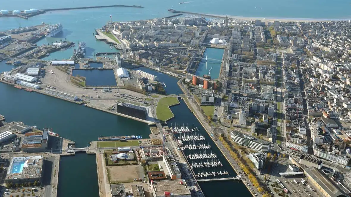 Vue aérienne sur Le Havre et son Port