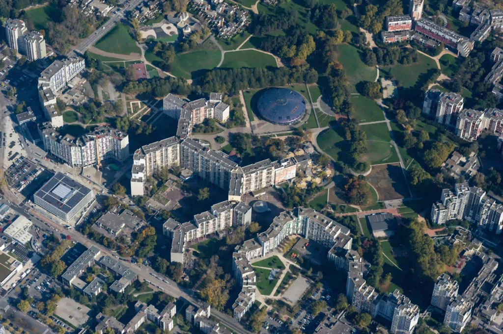 Vu sur le campus universitaire de Grenoble la Villeneuve