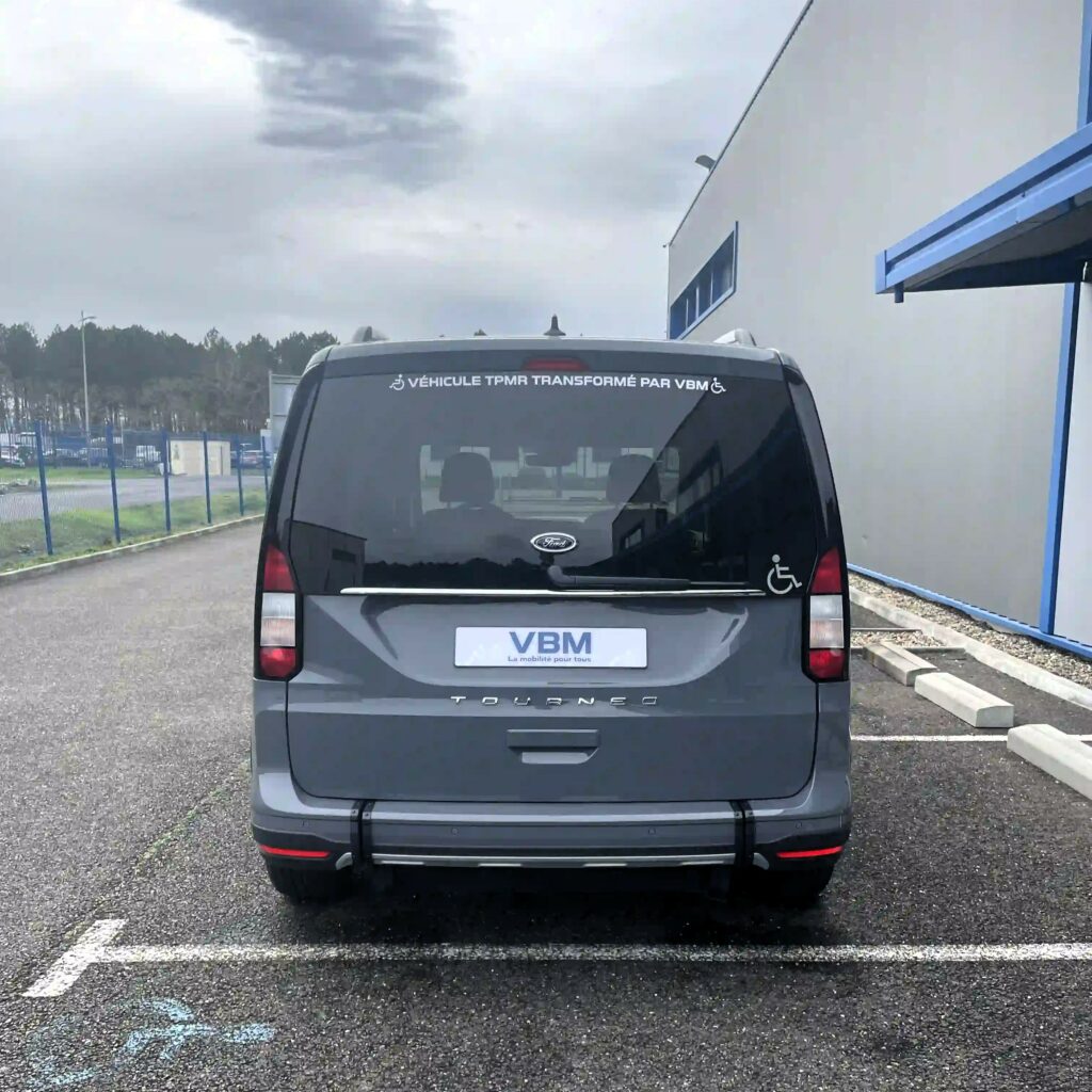 VBM : FORD Tourneo Connect Active TPMR face arrière