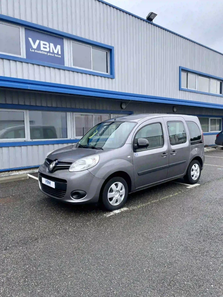 VBM : RENAULT Kangoo TPMR 3+1 Gris vue de l'avant gauche