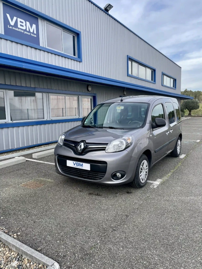 VBM : Renault Kangoo TPMR 3+1 avant gauche 2