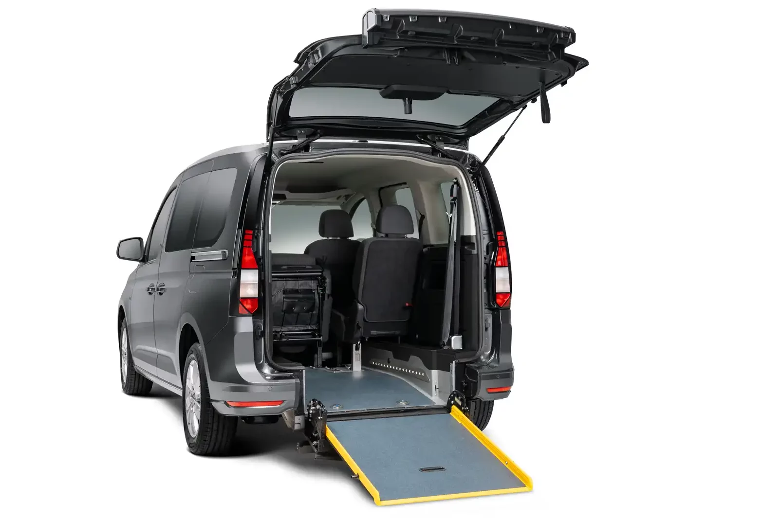 VW Caddy FORD Tourneo Connect véhicule tpmr neuf ou d’occasion pour particulier ou professionnel avec boite automatique ou manuelle pour transport pmr en sécurité, spacieux et confortable