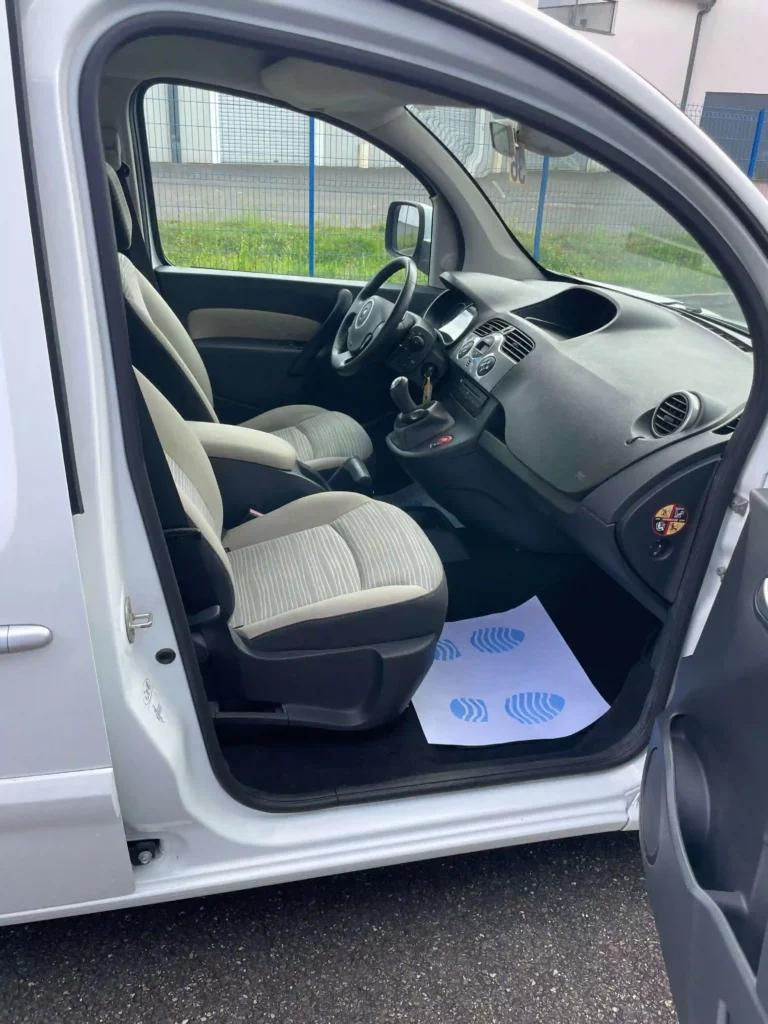 VBM : RENAULT Kangoo TPMR 3 + 1 blanc 2011 Pepite siège passager avant