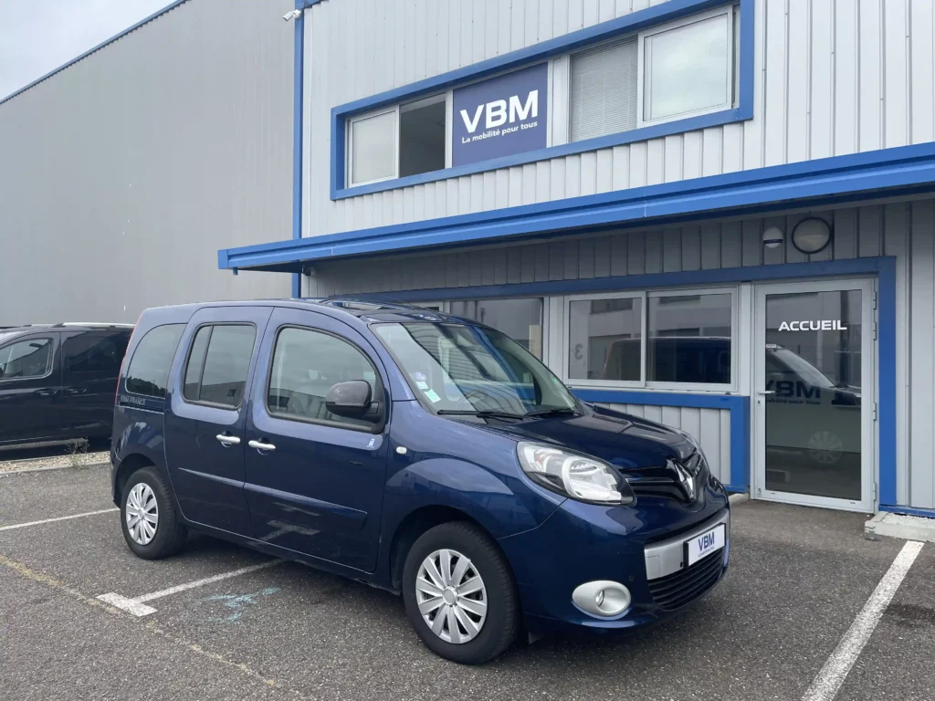 VBM : RENAULT Kangoo TPMR 4+1 30ème Anniversaire avant droit