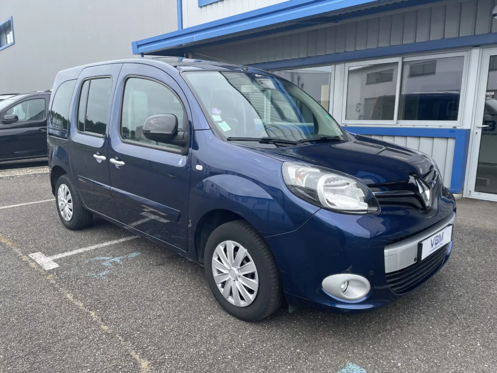 VBM : RENAULT Kangoo TPMR 4+1 30ème Anniversaire avant droit proche