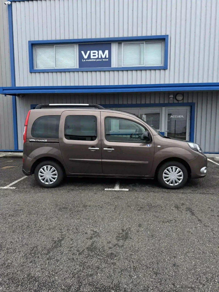 VBM : RENAULT Kangoo TPMR MARRON 4 + 1 côté droit