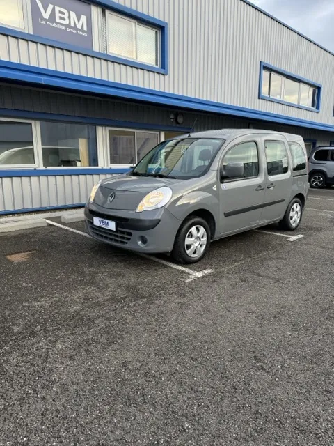 VBM : RENAULT Kangoo TPMR GRIS TAUPE 4+ 1 avant gauche