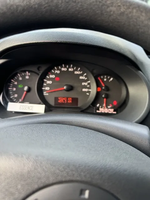 VBM : RENAULT Kangoo TPMR GRIS TAUPE 4+ 1 compteur de vitesse