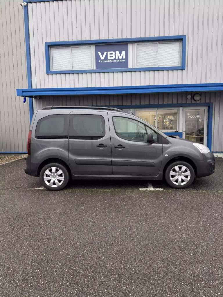 VBM : Citroen berlingo tpmr gris côté droit