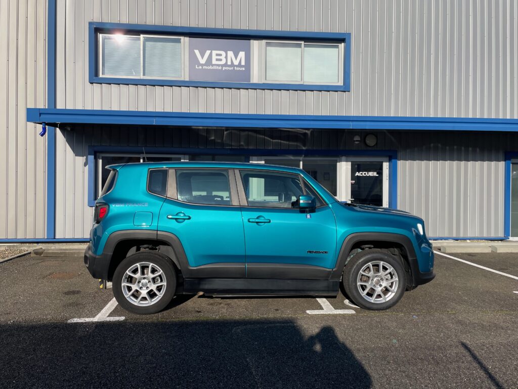VBM : JEEP RENEGADE TPMR CONDUITE EN FAUTEUIL DRIVE FRONT VUE COTE DROIT