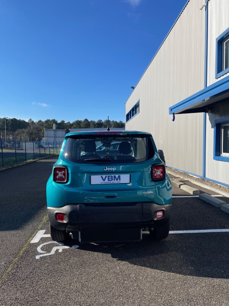 JEEP RENEGADE TPMR CONDUITE EN FAUTEUIL DRIVE FRONT VUE ARRIERE