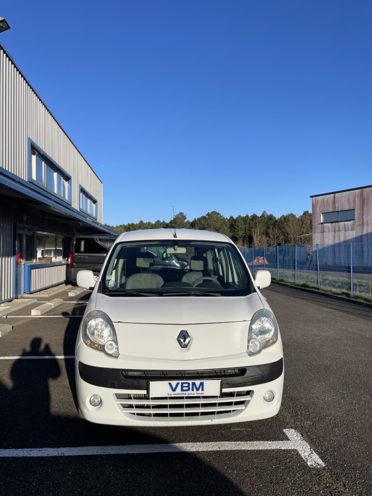 VBM : RENAULT KANGOO TPMR VUE FACE