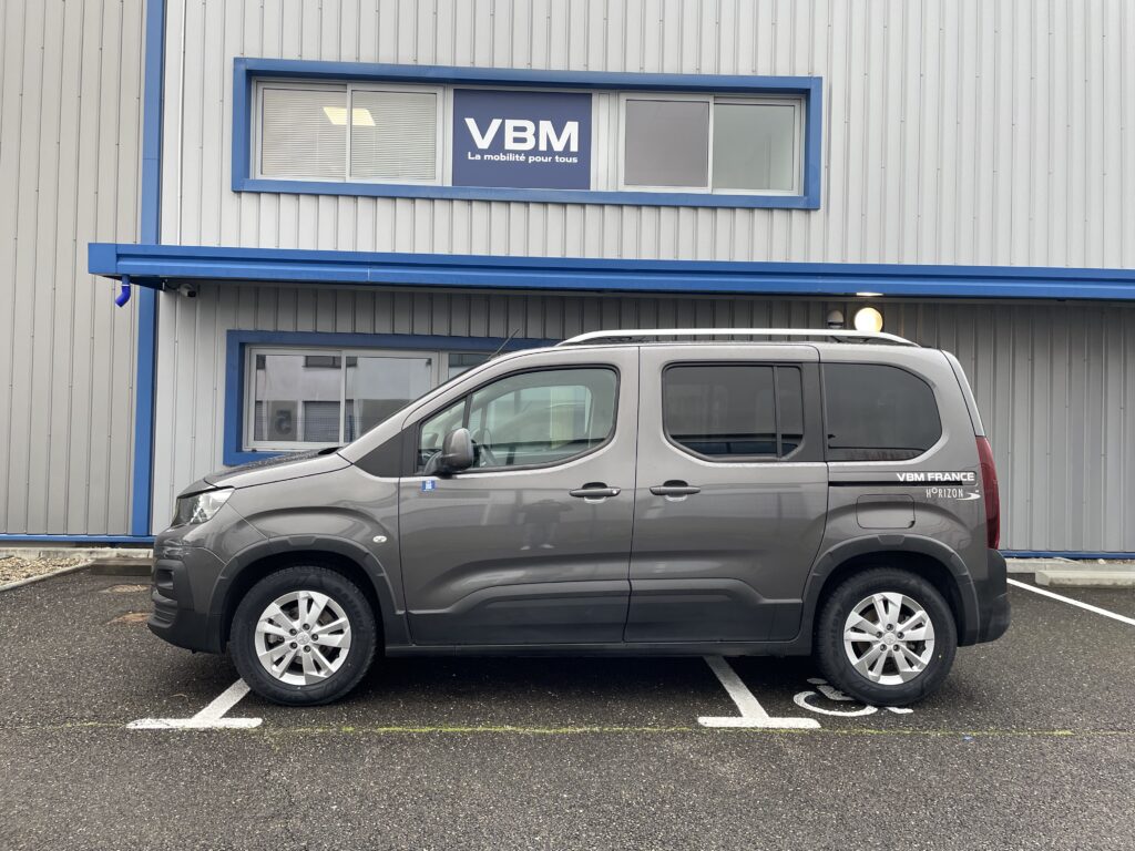 VBM : PEUGEOT RIFTER ALLURE TPMR 4+1 VUE COTE GAUCHE