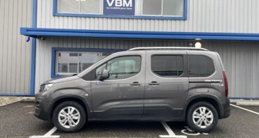 VBM : PEUGEOT RIFTER ALLURE TPMR 4+1 VUE COTE GAUCHE